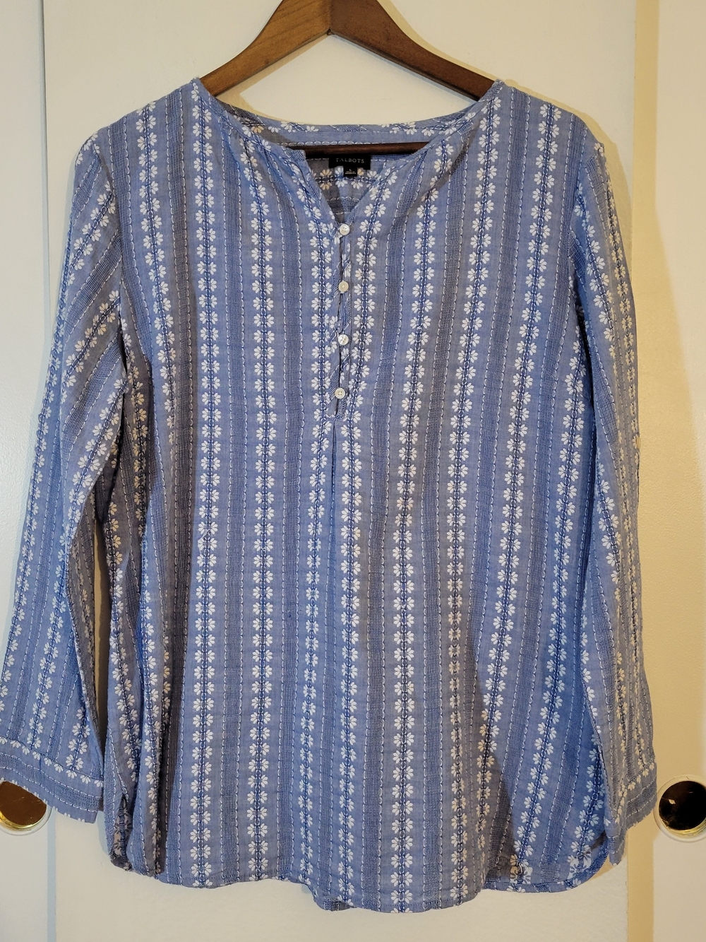 Talbots Blue Patterned Henley Shirt  Women’s Lightweight Long Sleeve 100% Cotton
